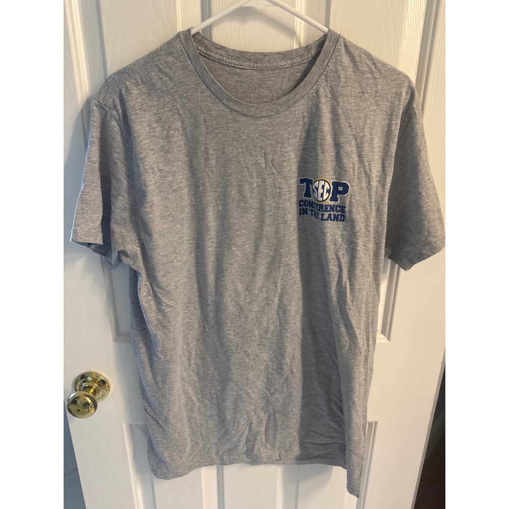 Vintage SEC T-Shirt XL Gray Top Conference In The Land Multi Helmet Football Tee